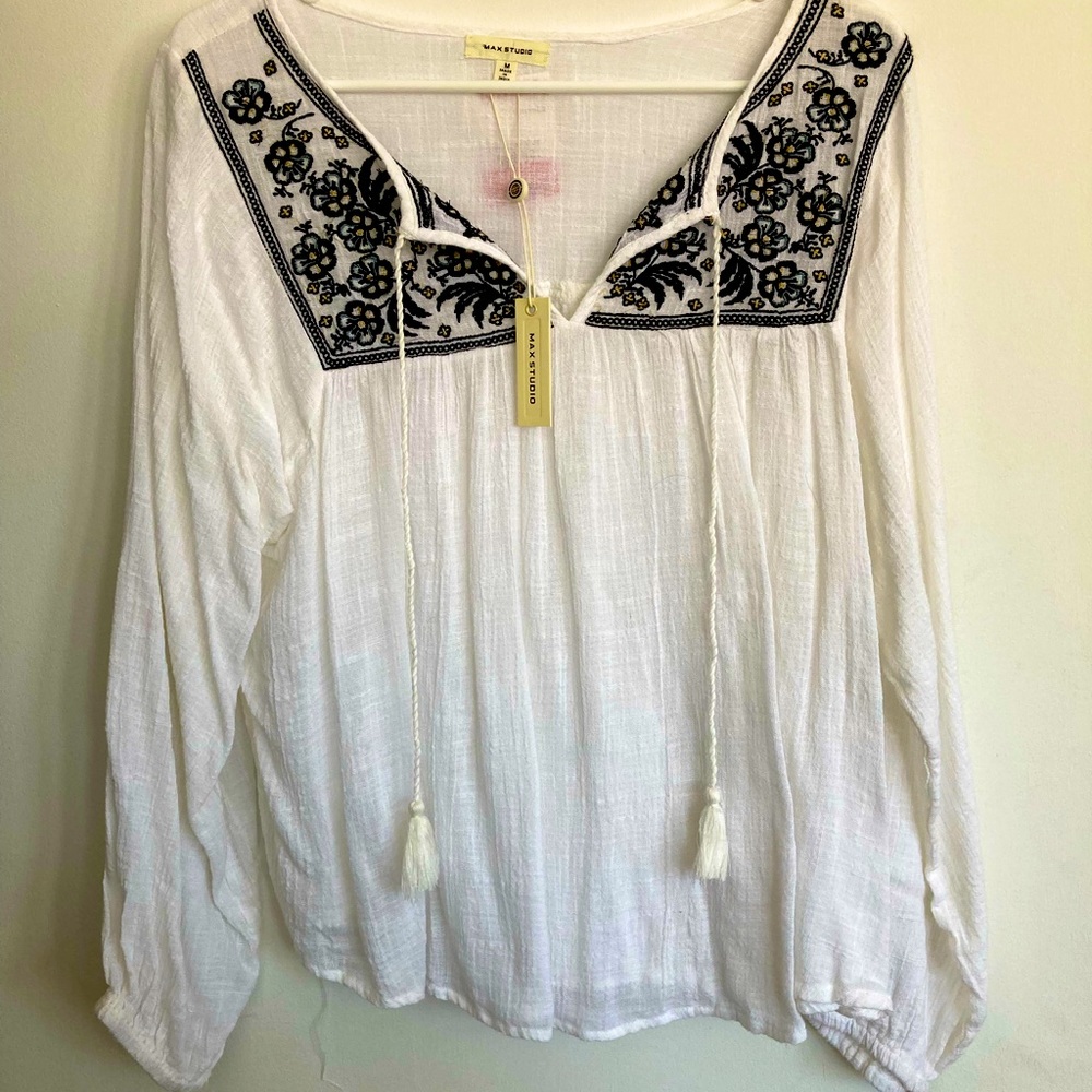🟢BOGO FREE🟢 NWT Max Studio Shirt